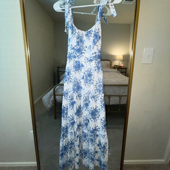 Altar’d State Dress - Picture 1 of 3